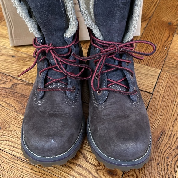 TIMBERLAND 6” SHEARLING BOOTS SIZE 12 - Picture 6 of 14